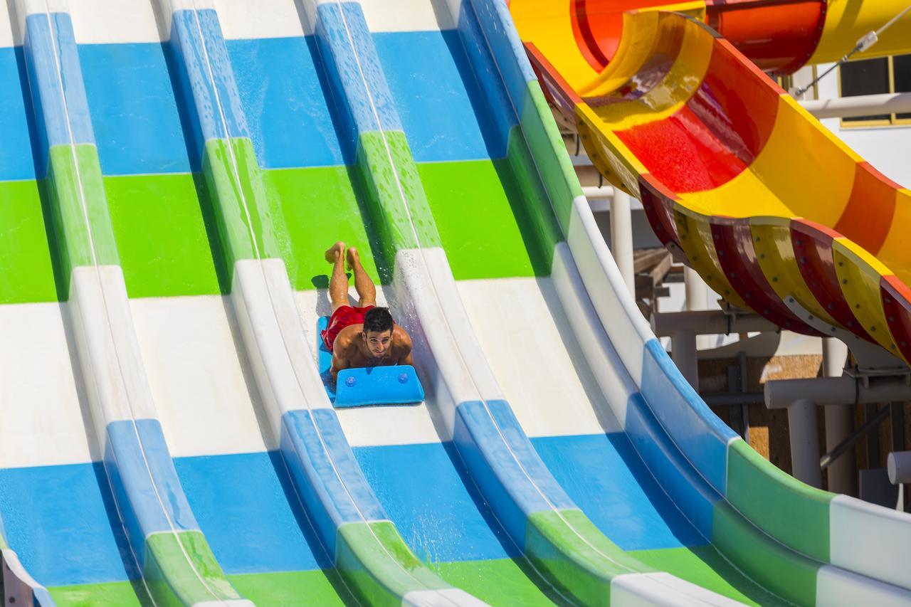 Leonardo Laura & Splash Complex Klorakas